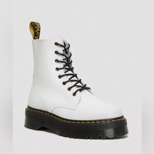 Doc Martens JADON BOOT SMOOTH LEATHER PLATFORMS worn once- White